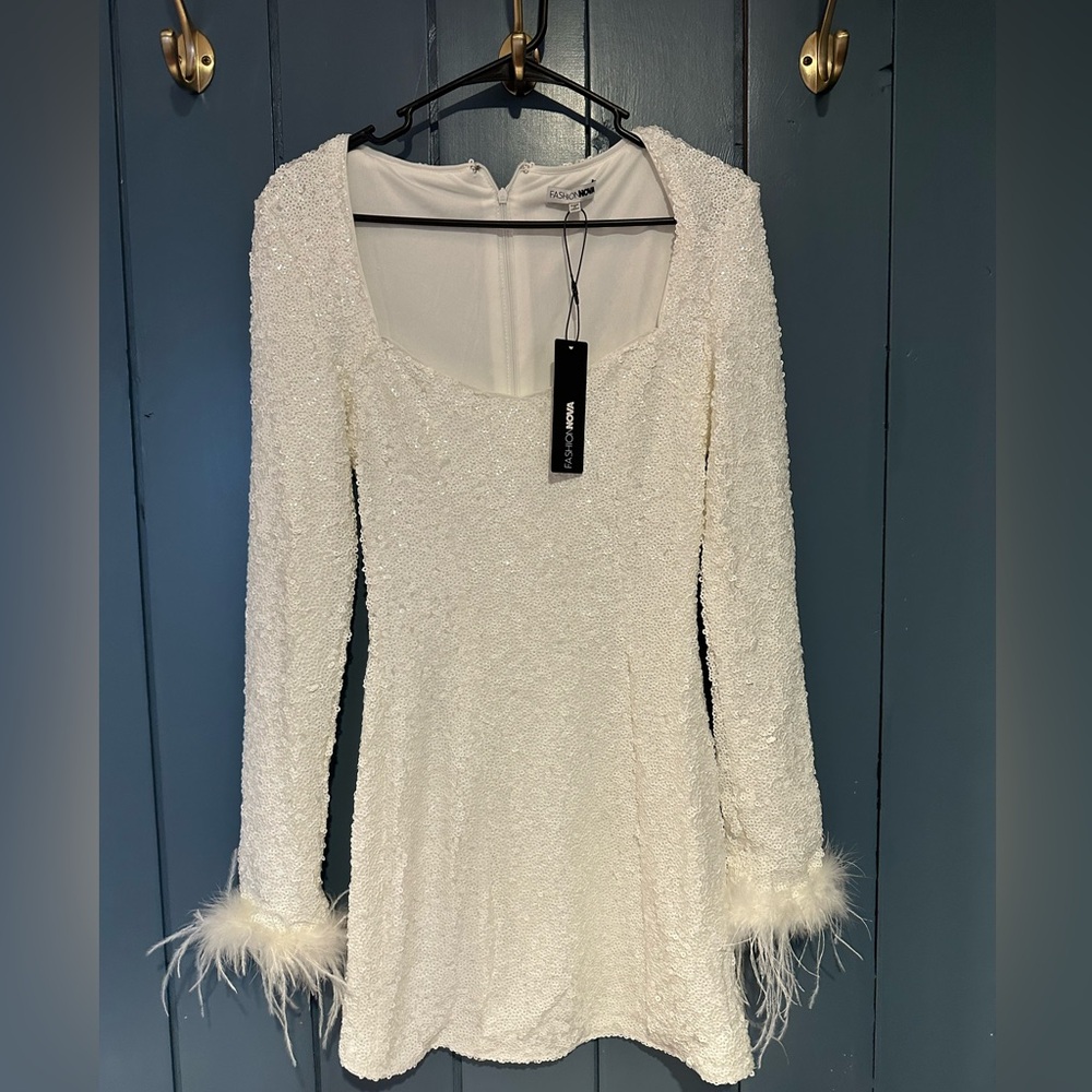 Fashion Nova Long Sleeve Dress with Feather Cuffs. Small.